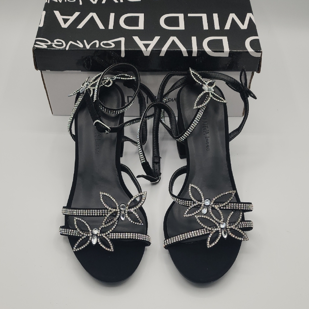 Diva Elegant Black Sandals with Silver Embellishments